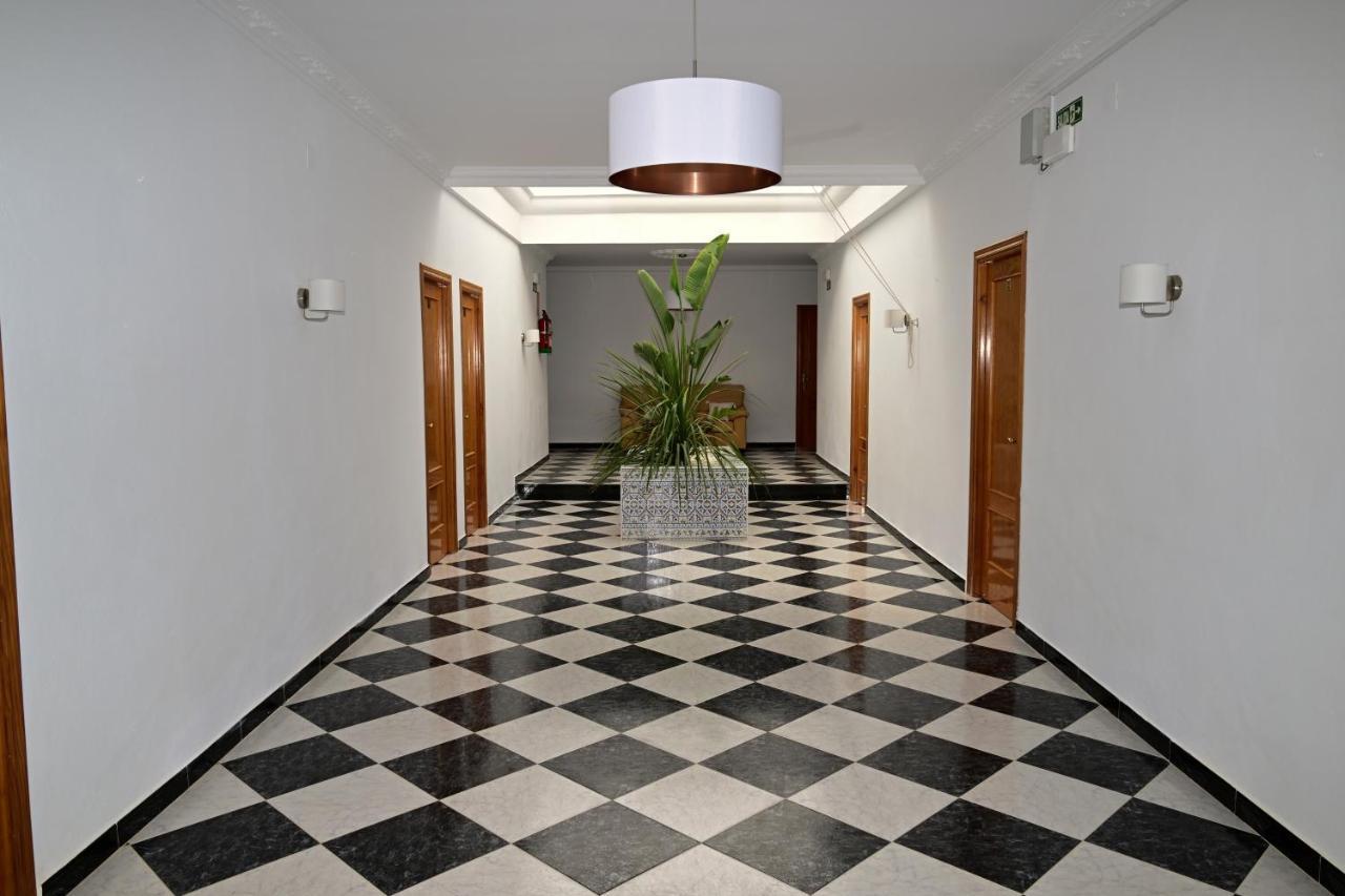 Hostal Del Faro Conil De La Frontera Esterno foto