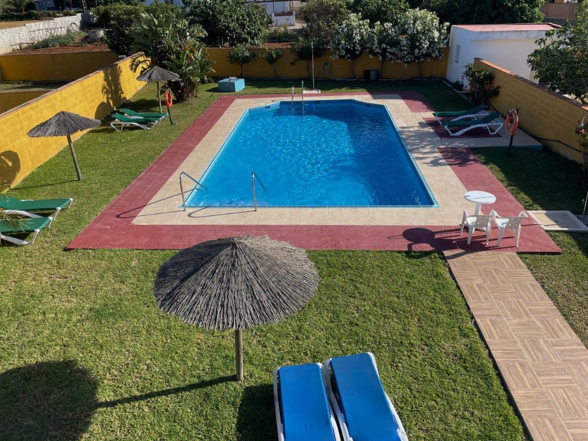 Hostal Del Faro Conil De La Frontera Esterno foto