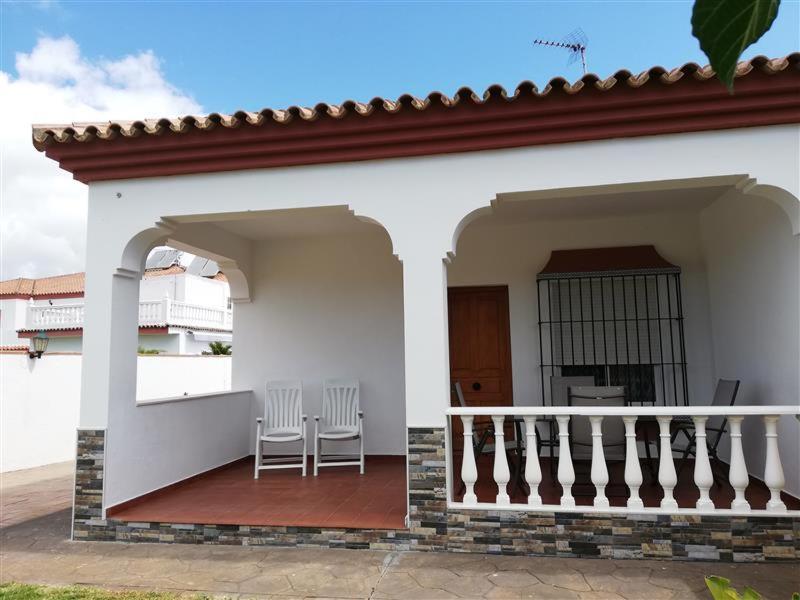 Hostal Del Faro Conil De La Frontera Esterno foto