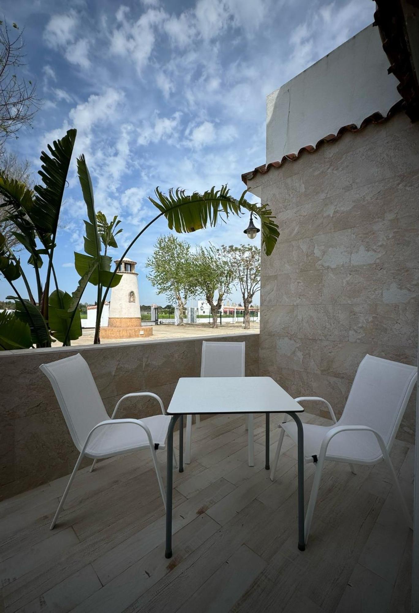 Hostal Del Faro Conil De La Frontera Esterno foto